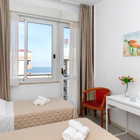 Hotel La Perla Rimini Exteriér fotografie