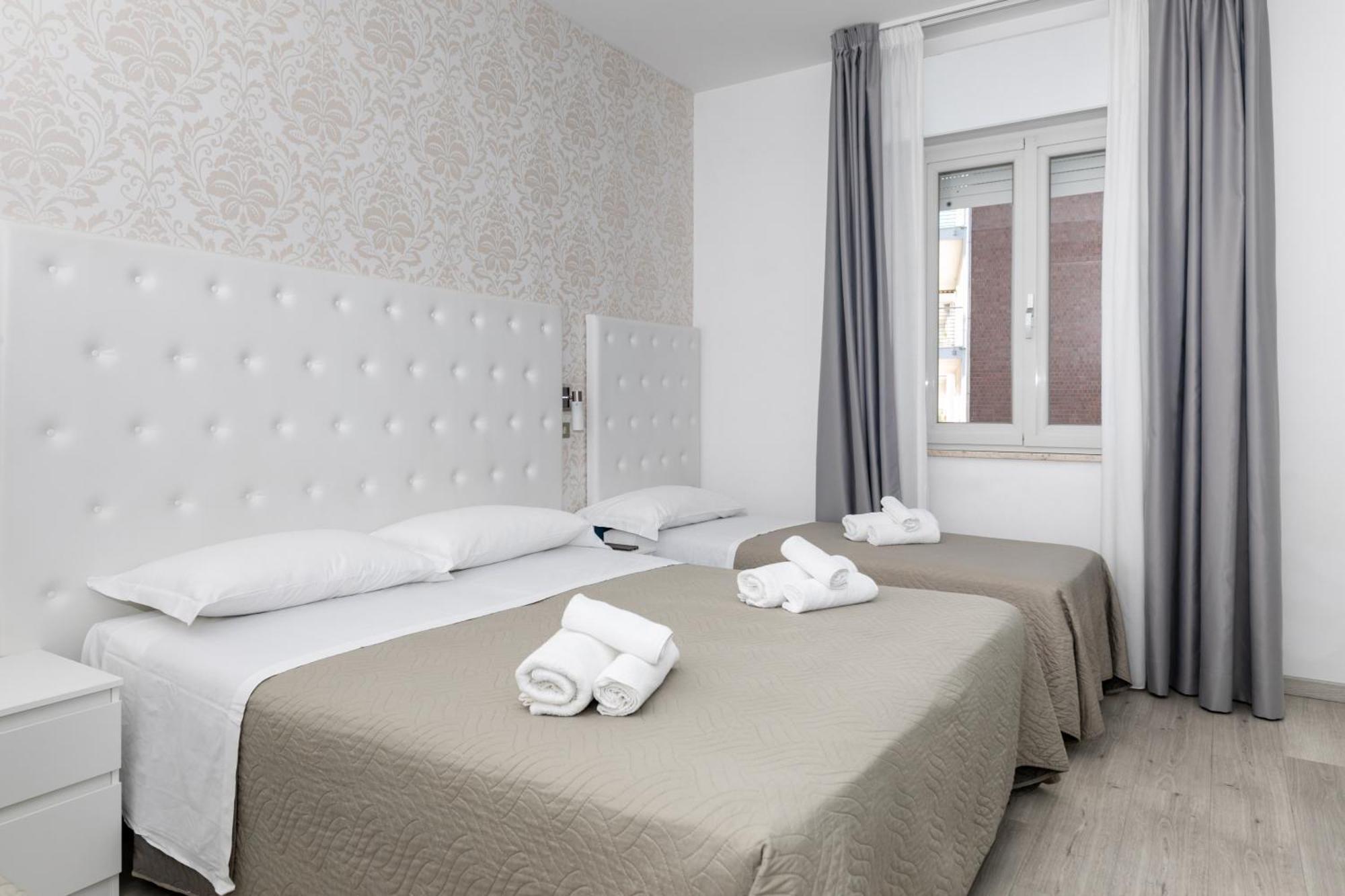 Hotel La Perla Rimini Exteriér fotografie