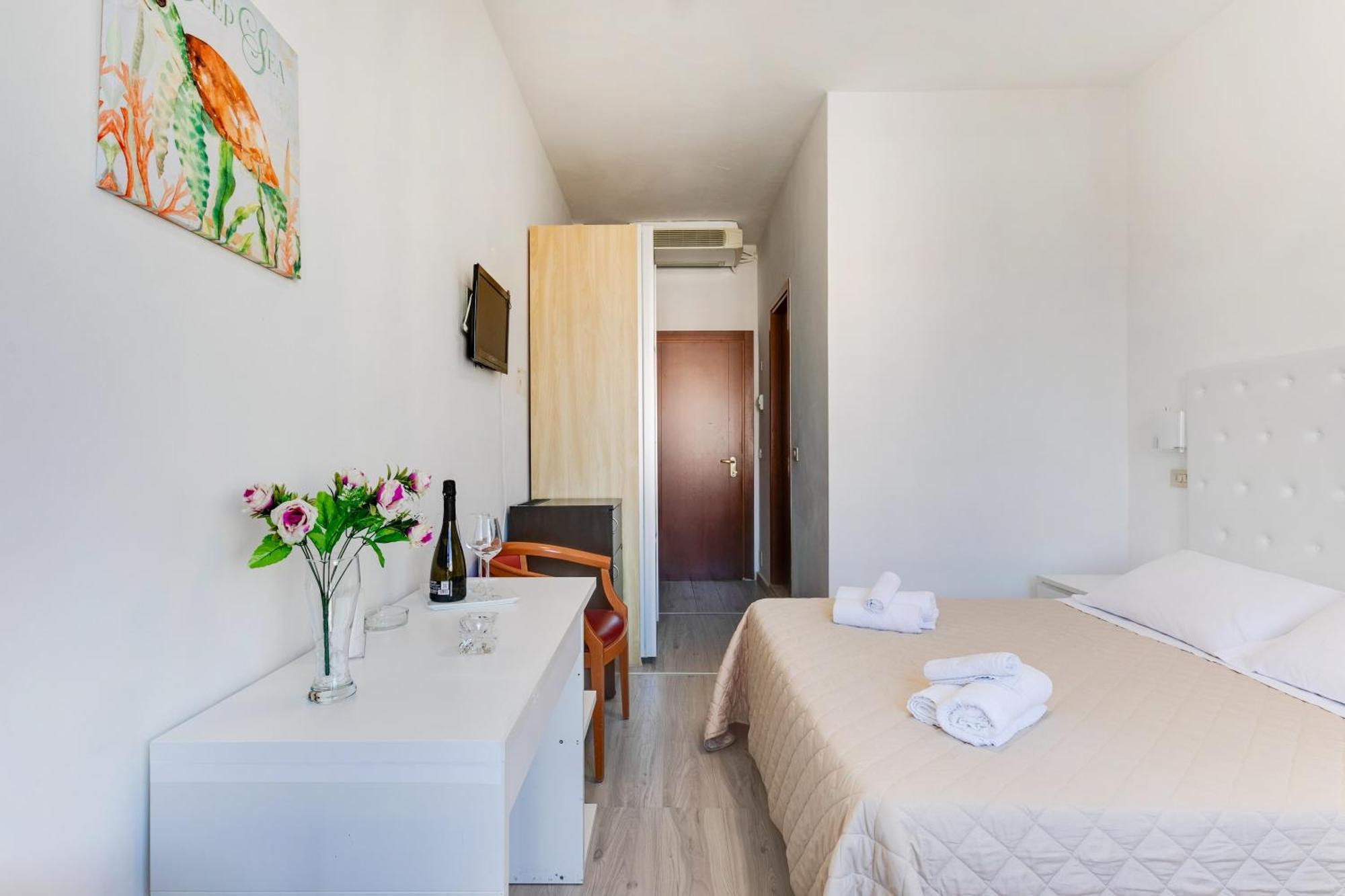 Hotel La Perla Rimini Exteriér fotografie