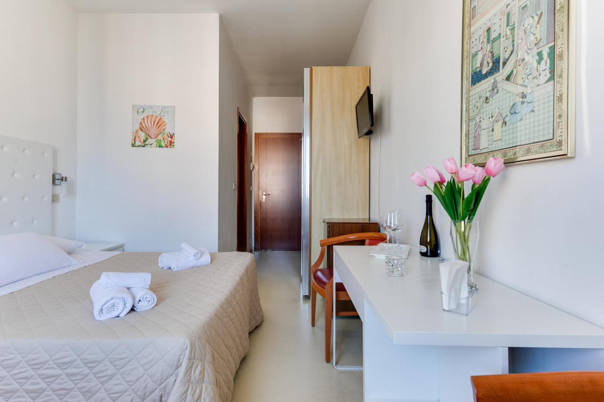 Hotel La Perla Rimini Exteriér fotografie