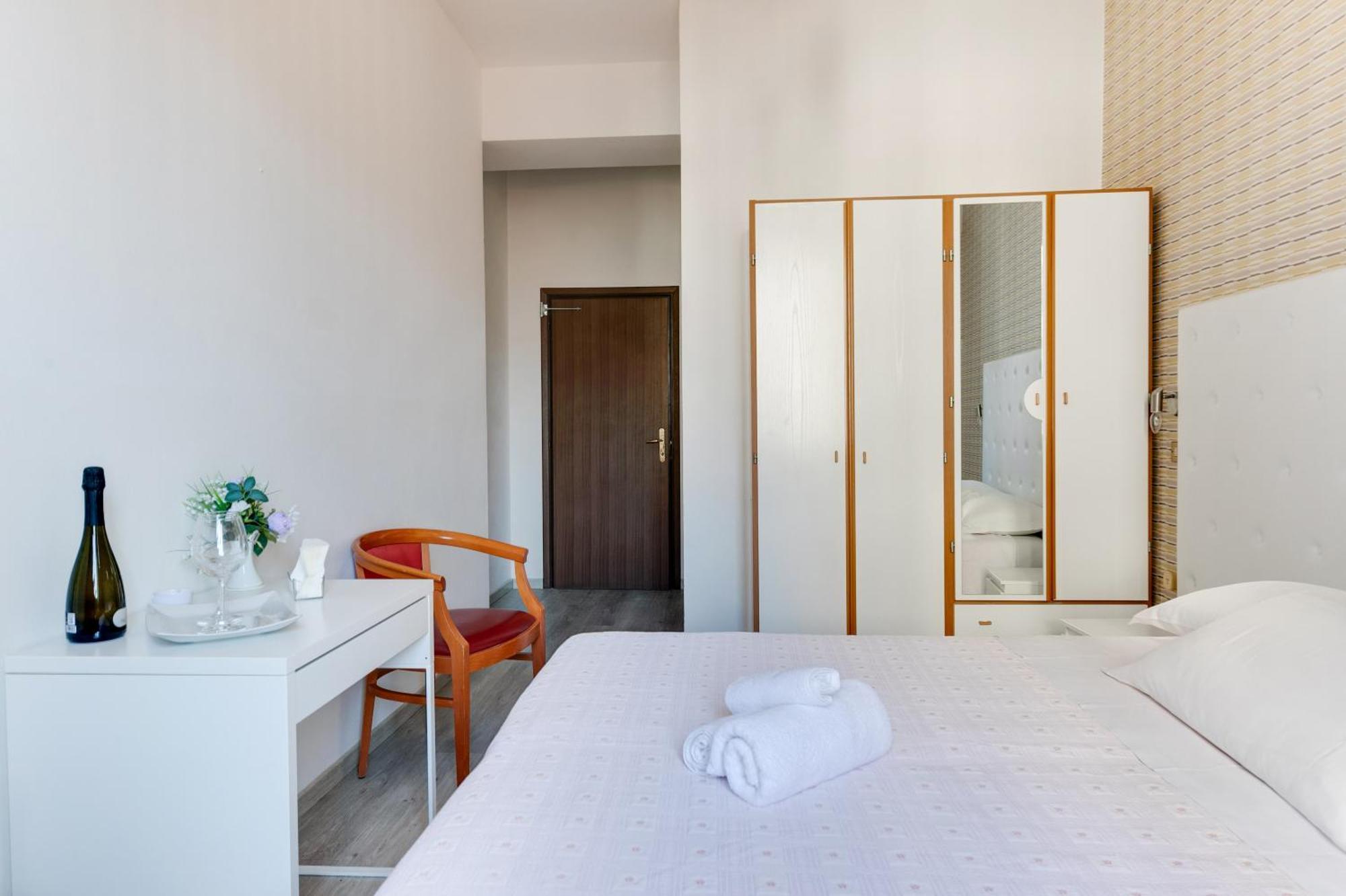 Hotel La Perla Rimini Exteriér fotografie