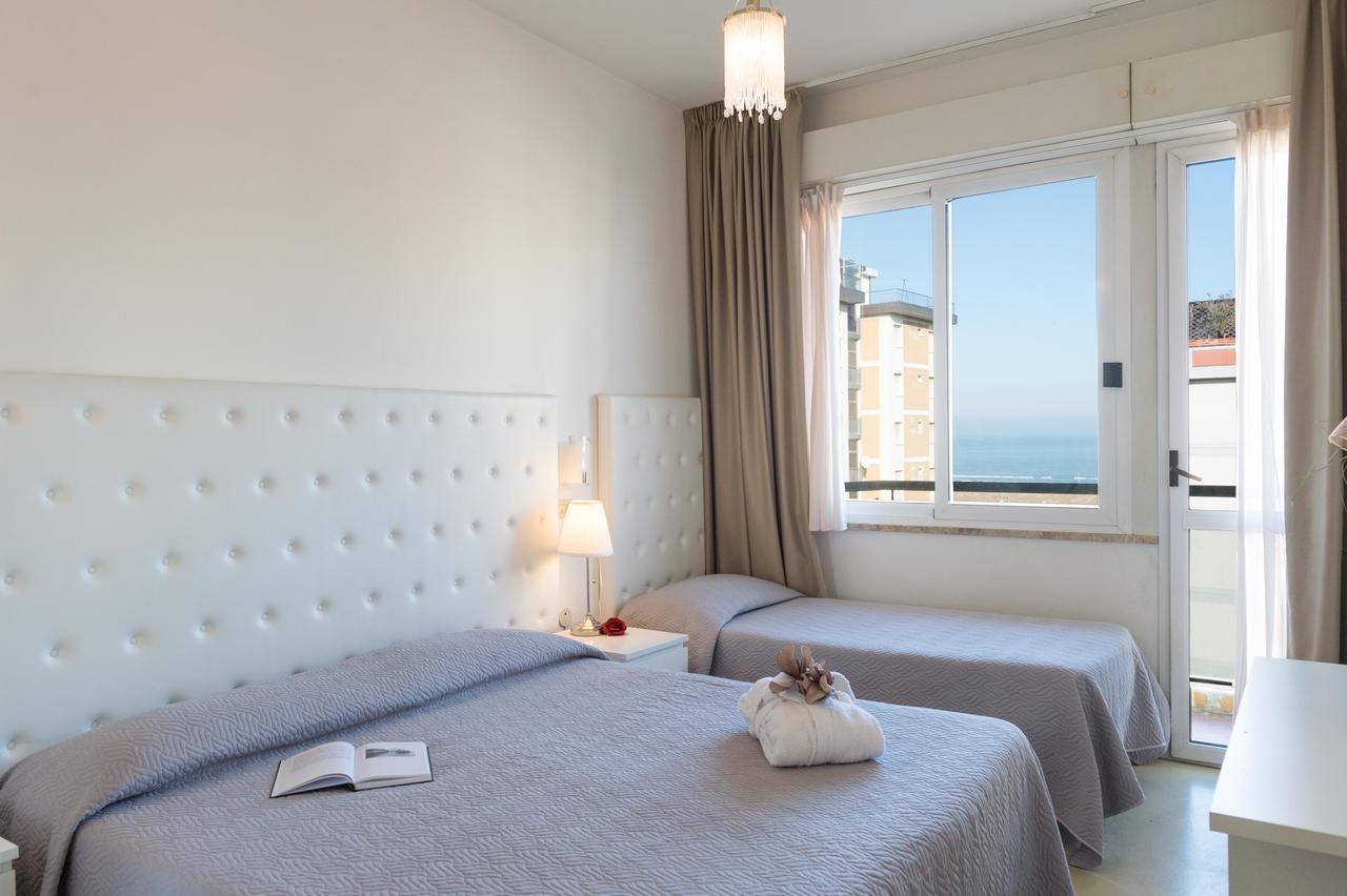 Hotel La Perla Rimini Exteriér fotografie